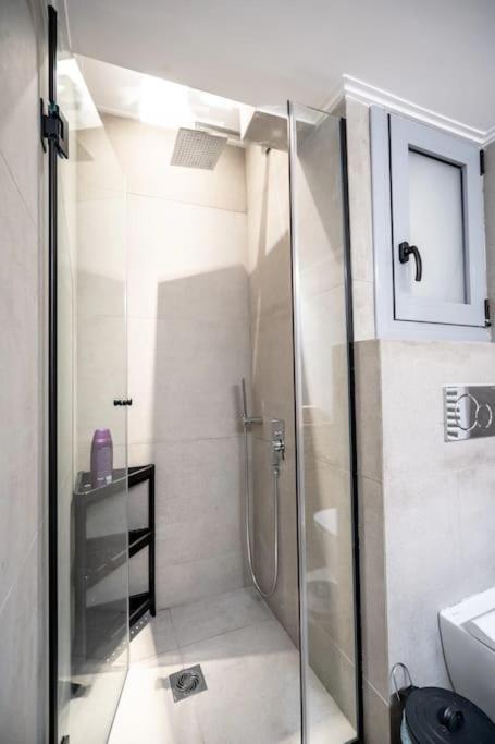 Piraeus Cozy Apartment For 4 Persons Luaran gambar