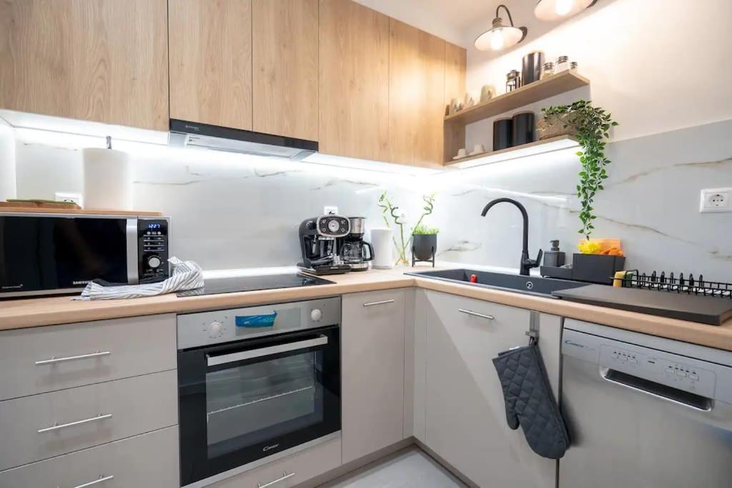 Piraeus Cozy Apartment For 4 Persons Luaran gambar