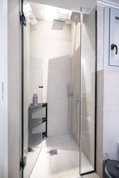 Piraeus Cozy Apartment For 4 Persons Luaran gambar