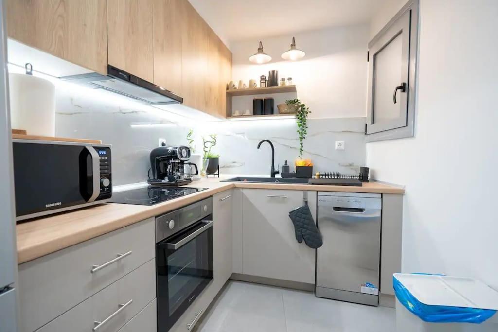 Piraeus Cozy Apartment For 4 Persons Luaran gambar